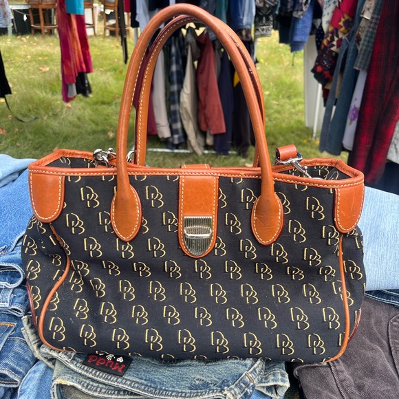 Dooney & Bourke vintage purse - Picture 1 of 4